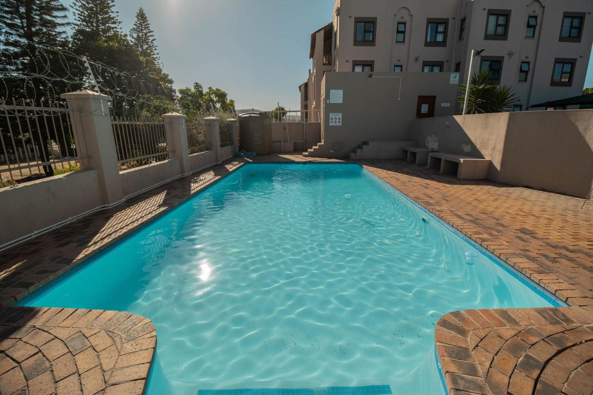Broadway Self Catering Apartments เดอร์บันวิลล์ ภายนอก รูปภาพ