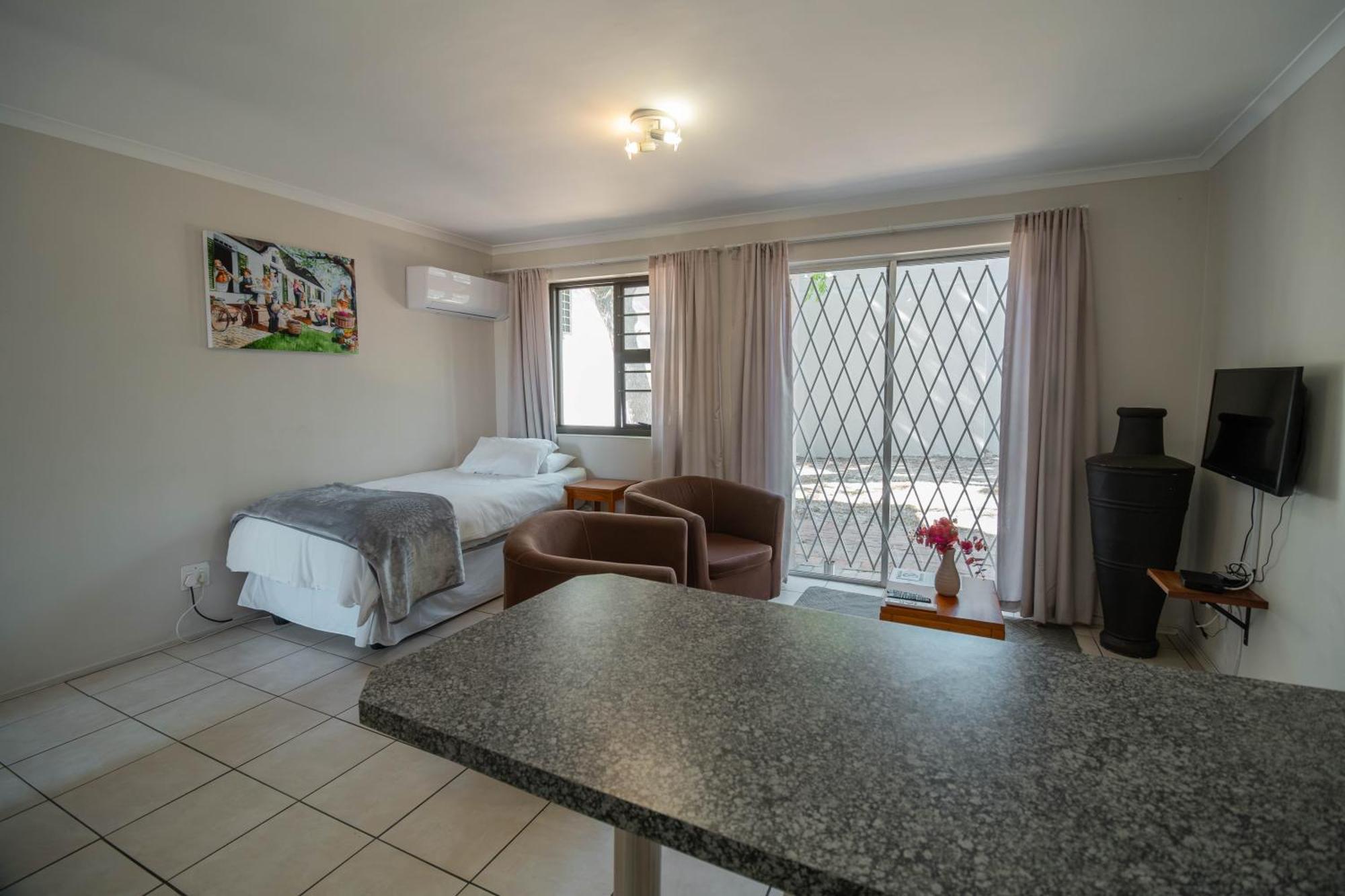 Broadway Self Catering Apartments เดอร์บันวิลล์ ภายนอก รูปภาพ